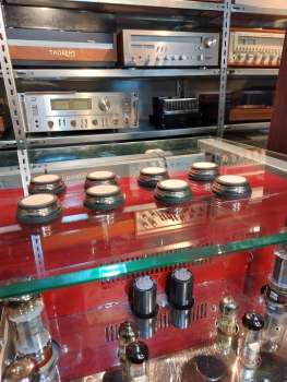 Preview: Audio Selection Rubber Dumper 8 Stück Lautsprecherfüße High End