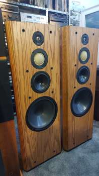 Preview: Infinity Kappa 8.2 i  MK II  Californische geflammte Eiche  von 1995