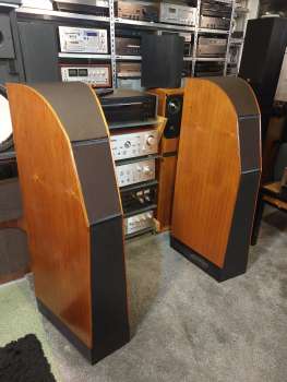 SYRIUS Type 1 High End Lautsprecher mit 5 SEAS Systemen 70er Jahre England