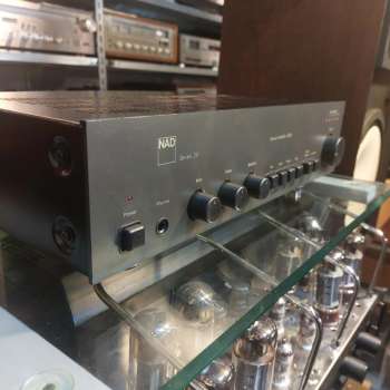 NAD 3020  Series 20 made in Taiwan 1979 die erste Serie Kult Teil