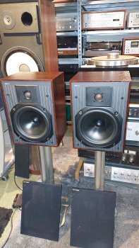 Preview: KEF  C20  2 Wege Regallautsprecher 80ger Jahre Top Zustand in Mahagony /Nadelstreifen