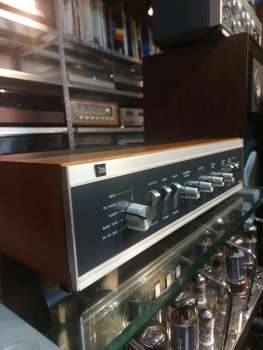 DUAL CV 60 mit Holzgehäuse aus 1974