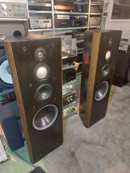 Infinity Kappa 8.2 i  MK II  in schwarz  von 1997