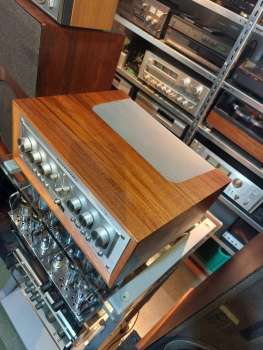 Preview: Marantz 1152 DC  Verstärker Bolide im woodcase  Japan 1979