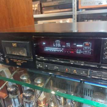 Preview: SONY  DTC-55 ES DAT-Recorder High End aus der ESPRIT-Serie Japan 1991 Holzseiten