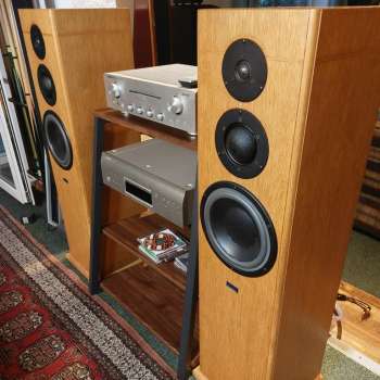 Preview: DYNAUDIO Lautsprecher Modell XENNON 3/100 3-Wege