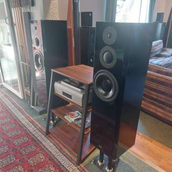 Preview: DYNAUDIO Lautsprecher Modell XENNON 3/100 3-Wege Klavierlack black
