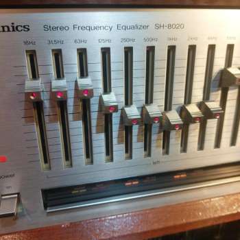Preview: Technics SH-8020 Equalizer silber im woodcase 2 x 12 beleuchtete Regler