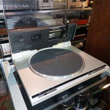 Preview: TECHNICS  SL-Q1 Japan 1982 tangential in silber Quartz Direct drive