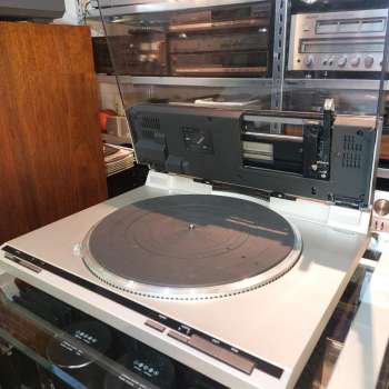 TECHNICS  SL-Q1 Japan 1982 tangential in silber Quartz Direct drive