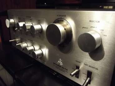 Preview: Mitsubishi DA-P10 legendärer Vorverstärker mit Griffen 2 x Phono