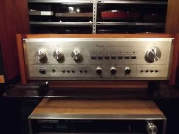 Preview: Accuphase E-205 Verstärker Phono MM+MC Mos fet im woodcase
