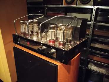 Preview: Pure&audio  TwinSound CST 160 High-End Röhren Endstufe 2 x 80 Watt 8xEL34  mit Furutech Kabel