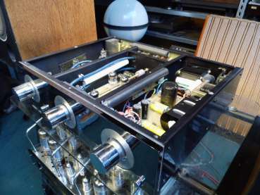 Preview: HOVLAND HP 100 Röhren Vorstufe mit Phono High End Gerät