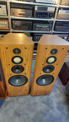 Infinity Kappa 8.2 i  MK II  Californische geflammte Eiche  von 1995