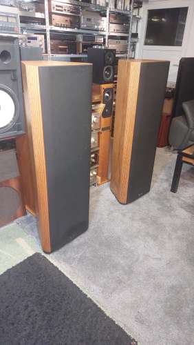 Infinity Kappa 8.2 i  MK II  Californische geflammte Eiche  von 1995