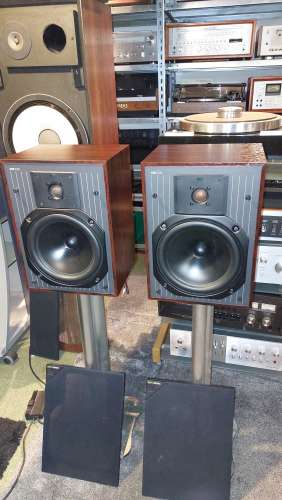 KEF  C20  2 Wege Regallautsprecher 80ger Jahre Top Zustand in Mahagony /Nadelstreifen