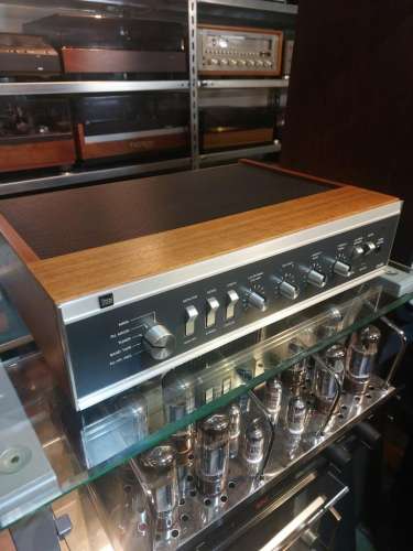 DUAL CV 60 mit Holzgehäuse aus 1974