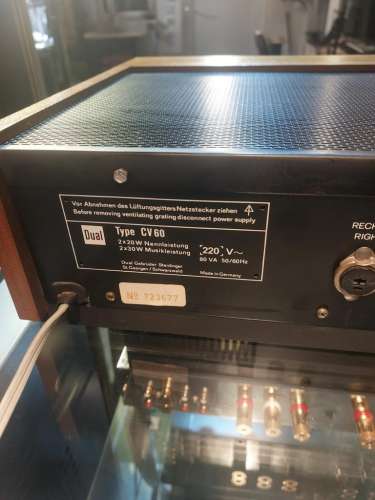 DUAL CV 60 mit Holzgehäuse aus 1974
