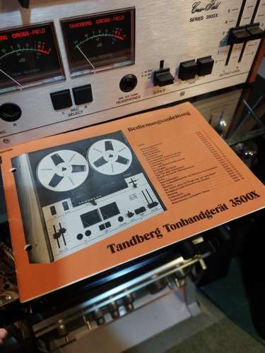 Tandberg X 3500 Tonbandgerät mit Holzseiten von 1975