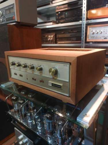 the Fisher X-100A Röhrenverstärker Holzgehäuse Bastlergerät